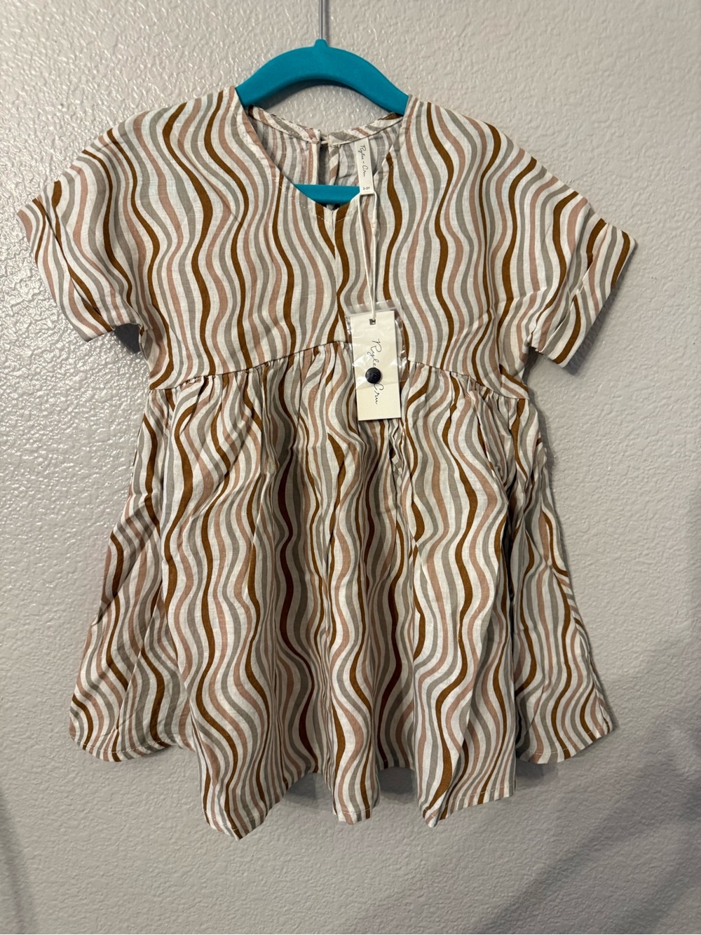 Rylee + Cru Brown and Cream Wavy-Stripe Short Sleeve Dress